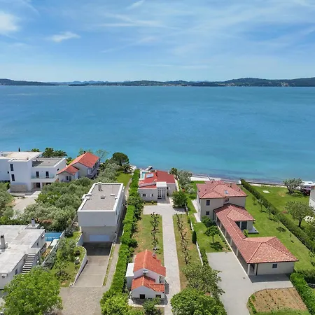 Pisacic Holiday home Bibinje