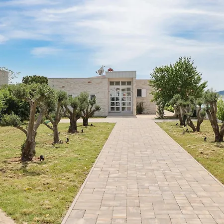 Holiday home Pisacic Bibinje