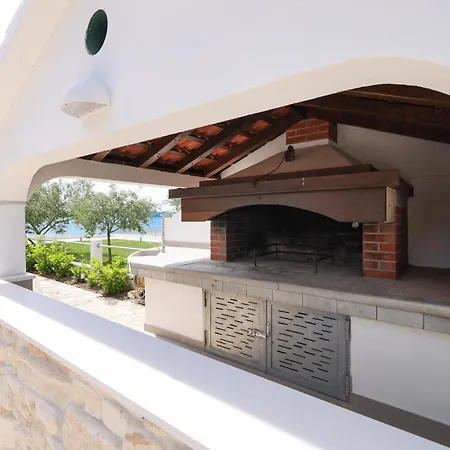 Pisacic Holiday home *